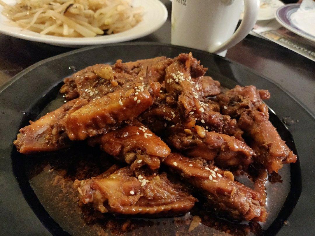 【电饭煲蜜汁鸡翅】