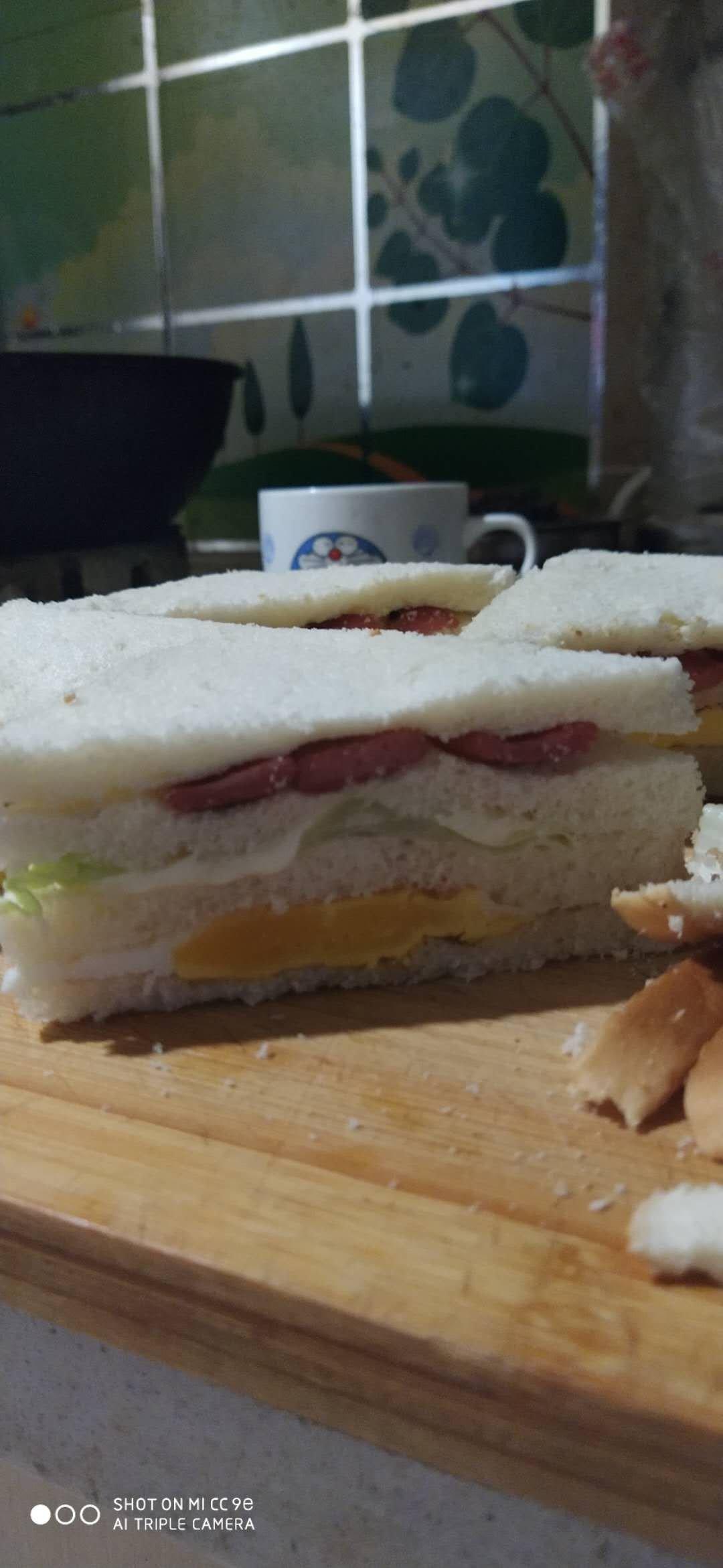 凉了也好吃的三明治，十分钟快手早餐
