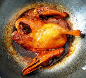 简单易做又好吃的豉油鸭（也叫三杯鸭)的做法 步骤6