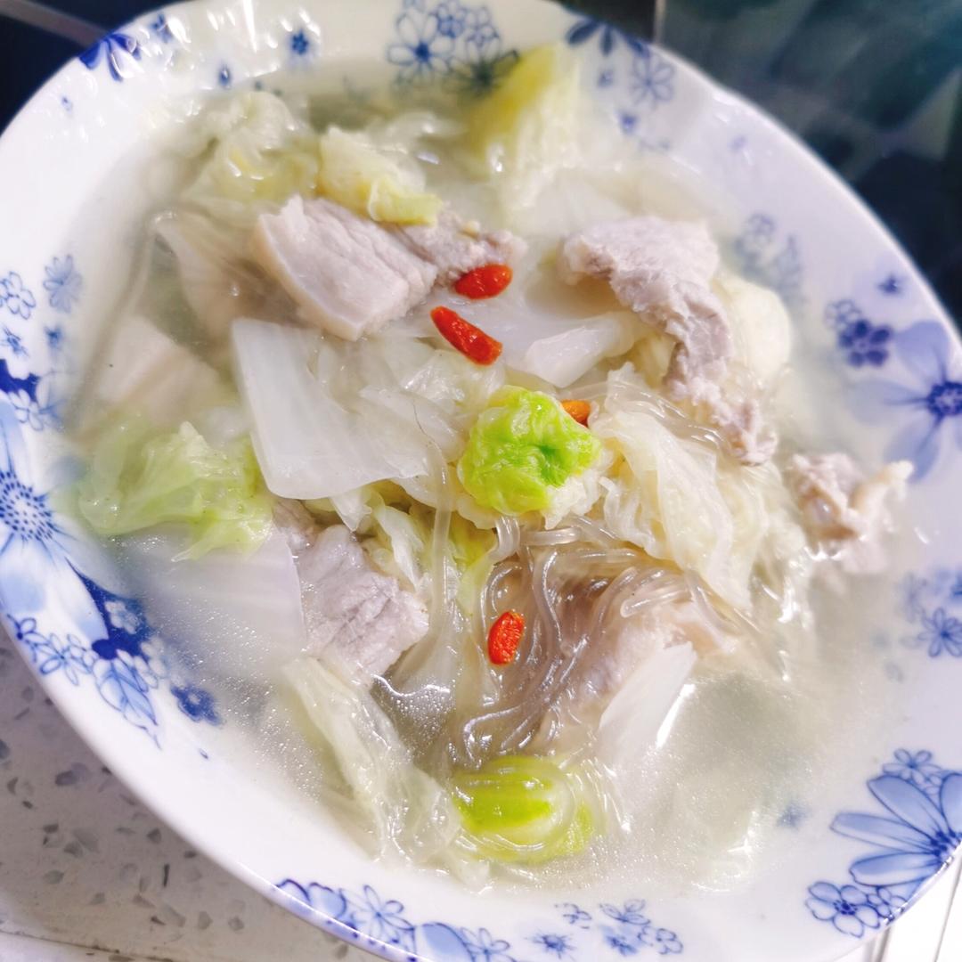五花肉炖白菜