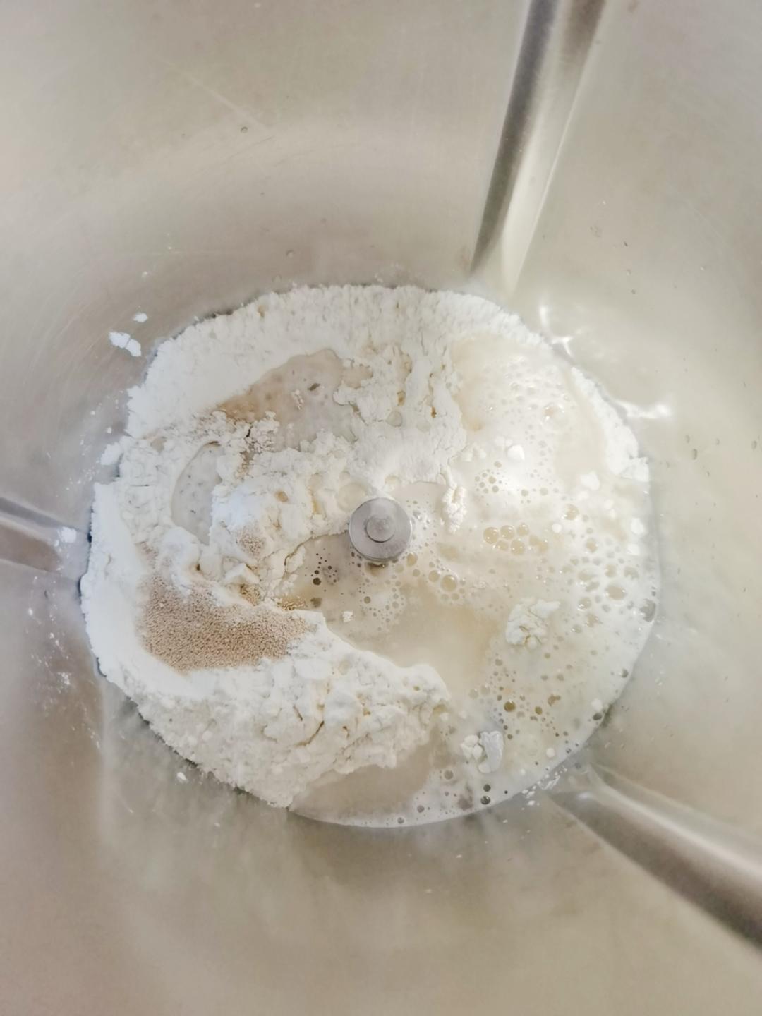 纯奶手撕吐司的做法 步骤1