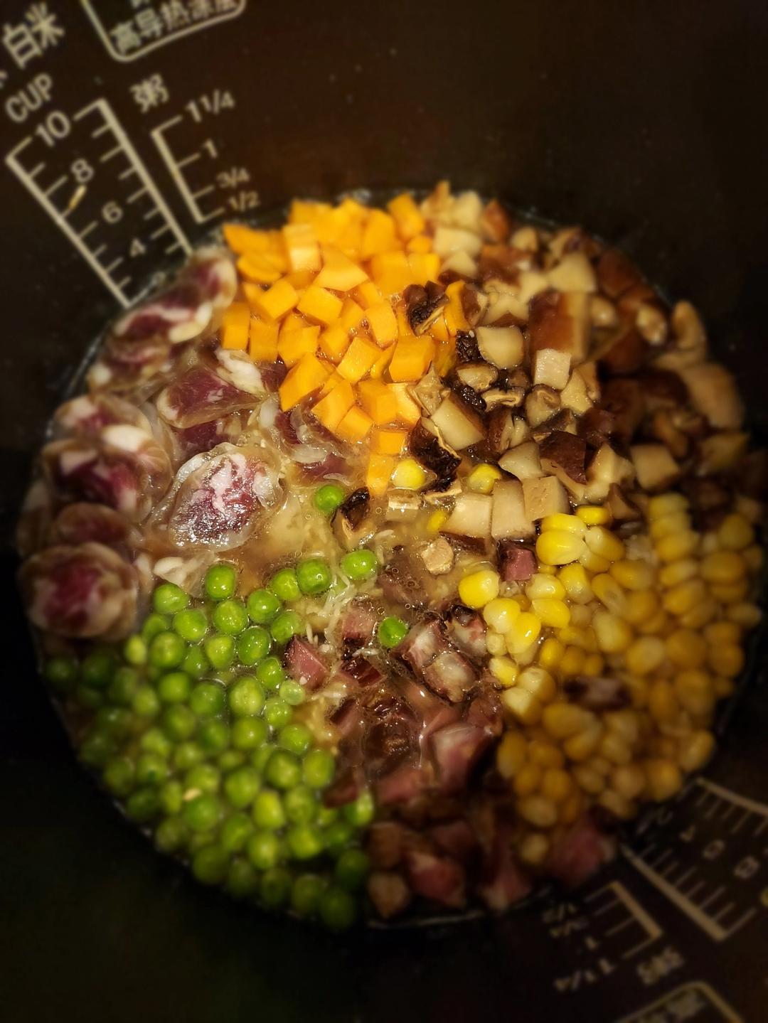 懒人电饭锅香肠焖饭/煲仔饭