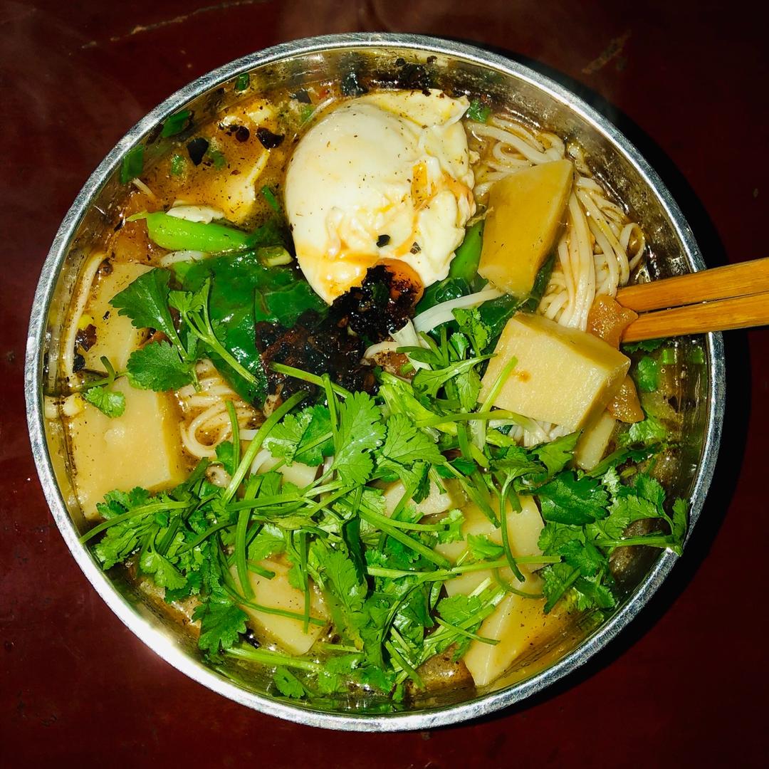 王大厨酸汤面