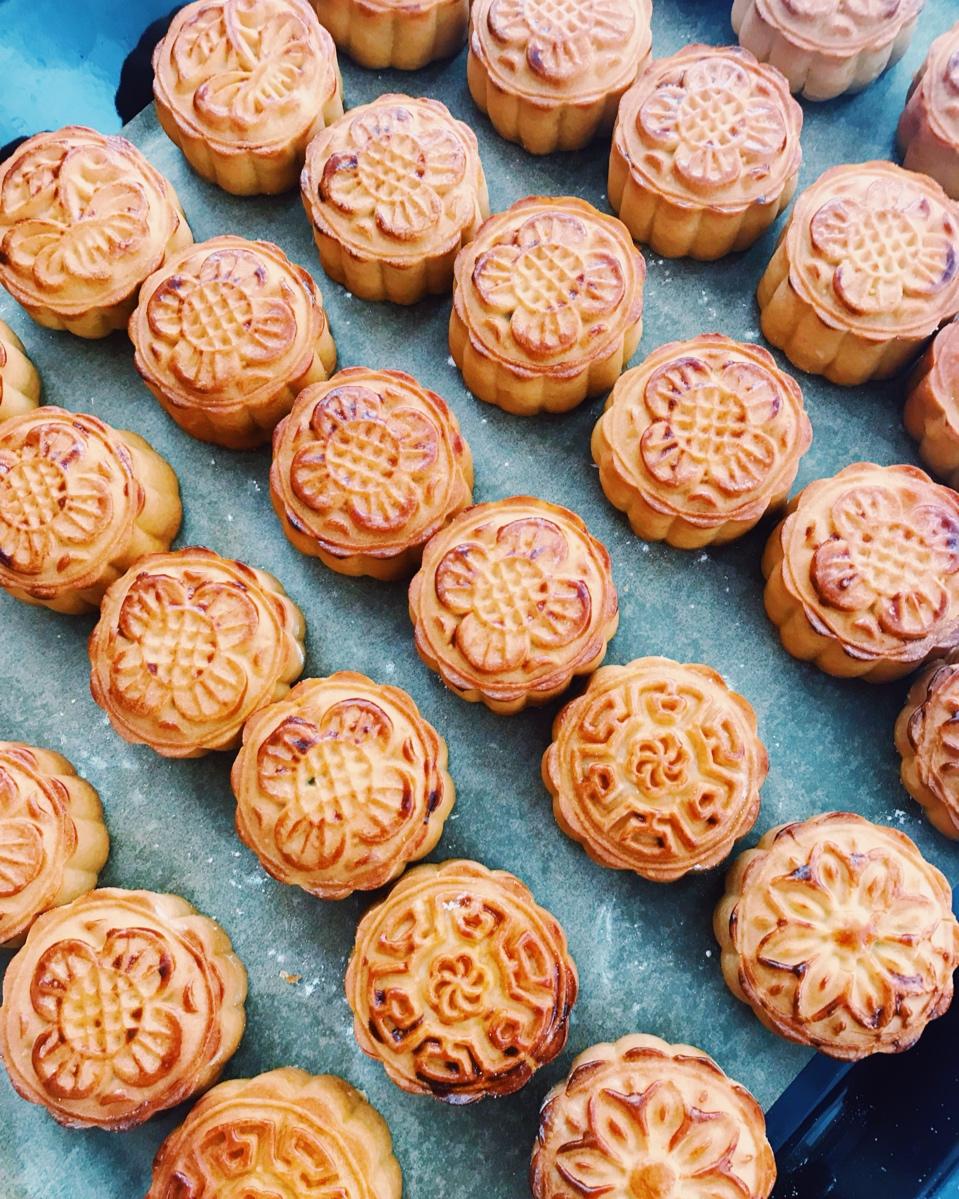 广式月饼——蛋黄莲蓉月饼