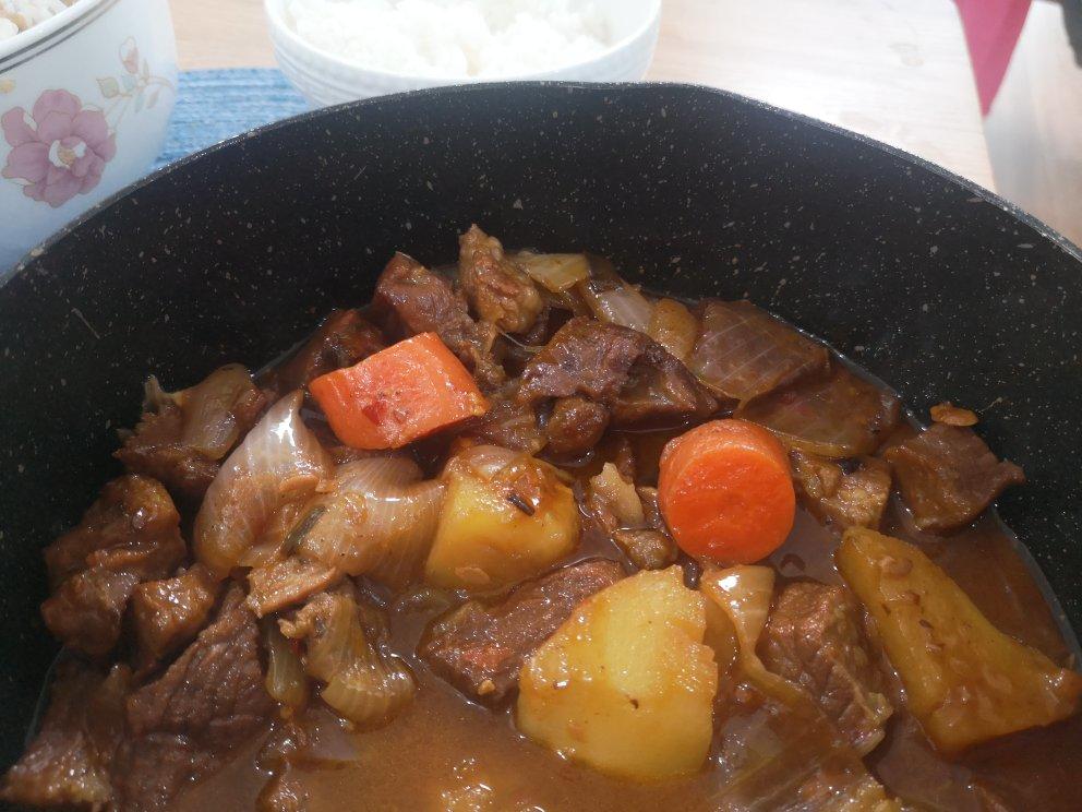 香料不够就用火锅底料替代的红烧牛肉 方便快捷好吃