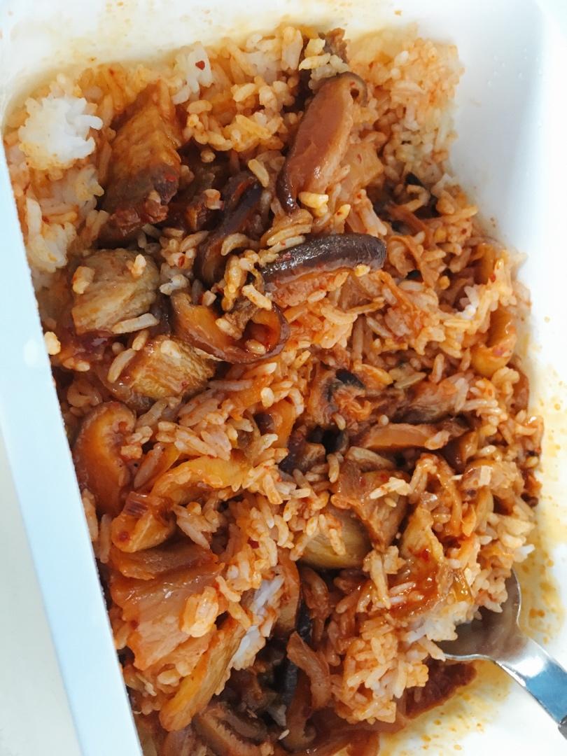辣白菜炒五花肉 Korean Spicy Cabbage with Fried Pork Belly