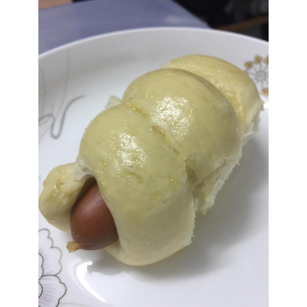 台式香肠面包卷