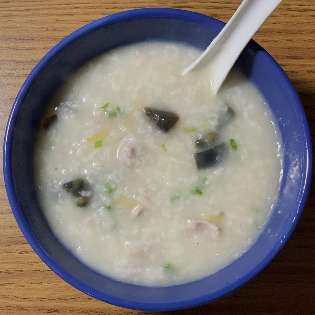 皮蛋瘦肉粥 Pidan & Pork Rice Soup
