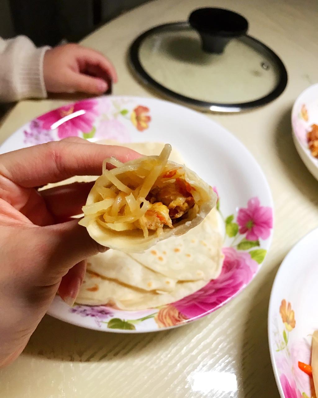 春饼的做法（北方习俗吃的摊春饼）