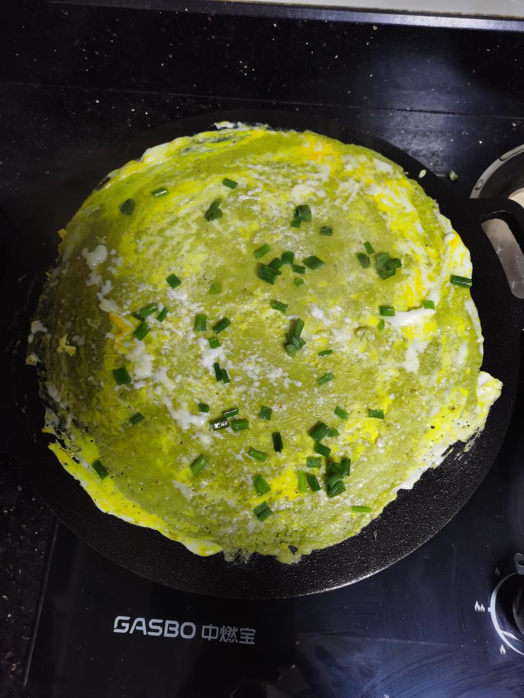 天津传统小吃——煎饼果子 在家也能摊 早餐更丰富