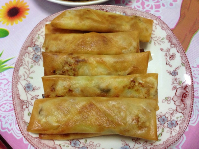 黄芽菜肉丝春卷
