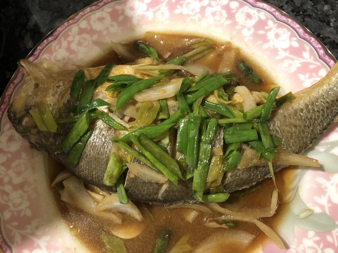 超快手微波炉蒸鱼