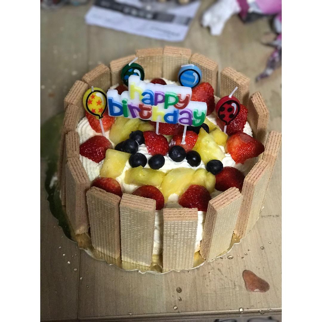 生日蛋糕教程【威化饼干围边】