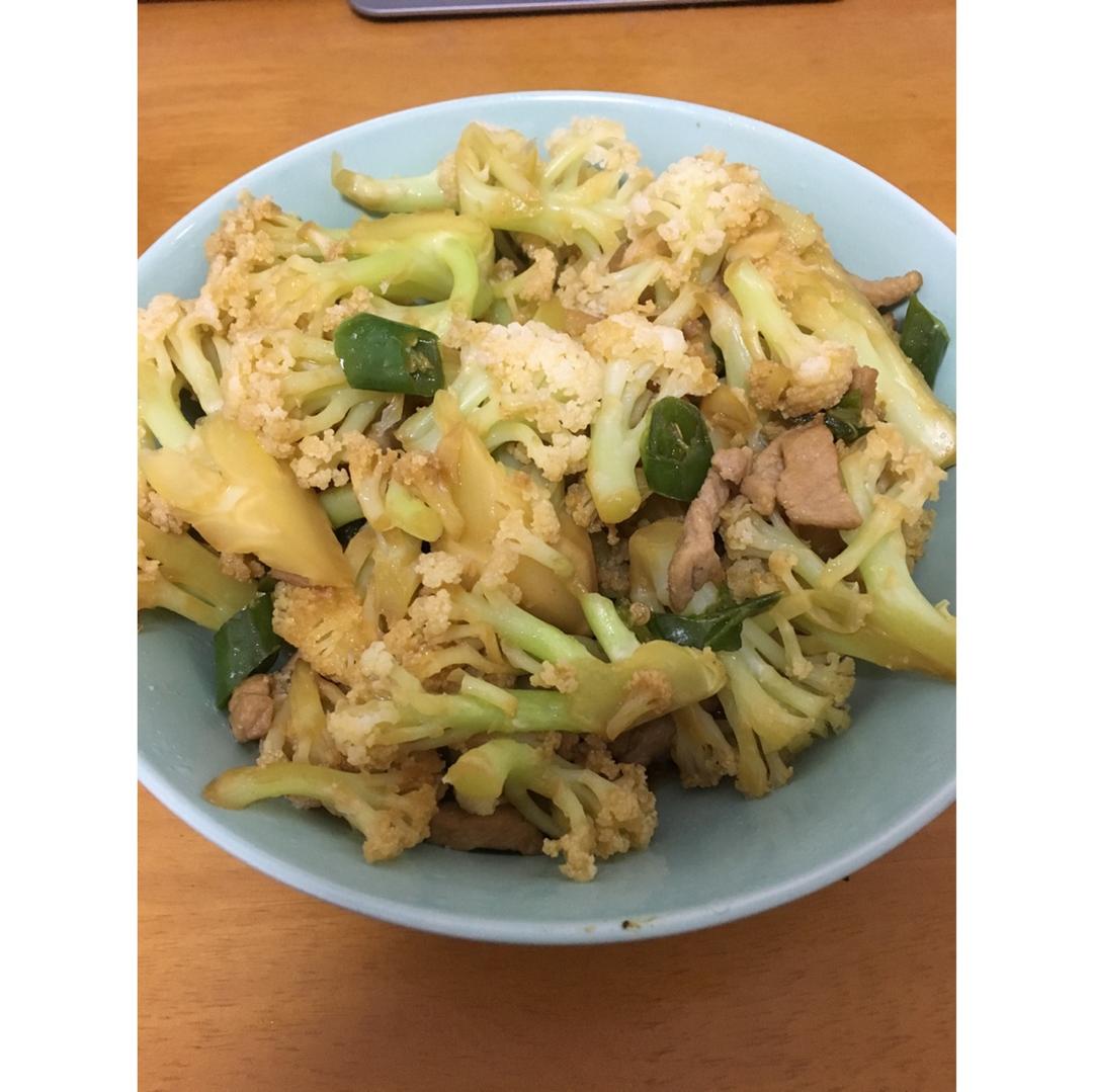老丁的私房菜-干锅花菜