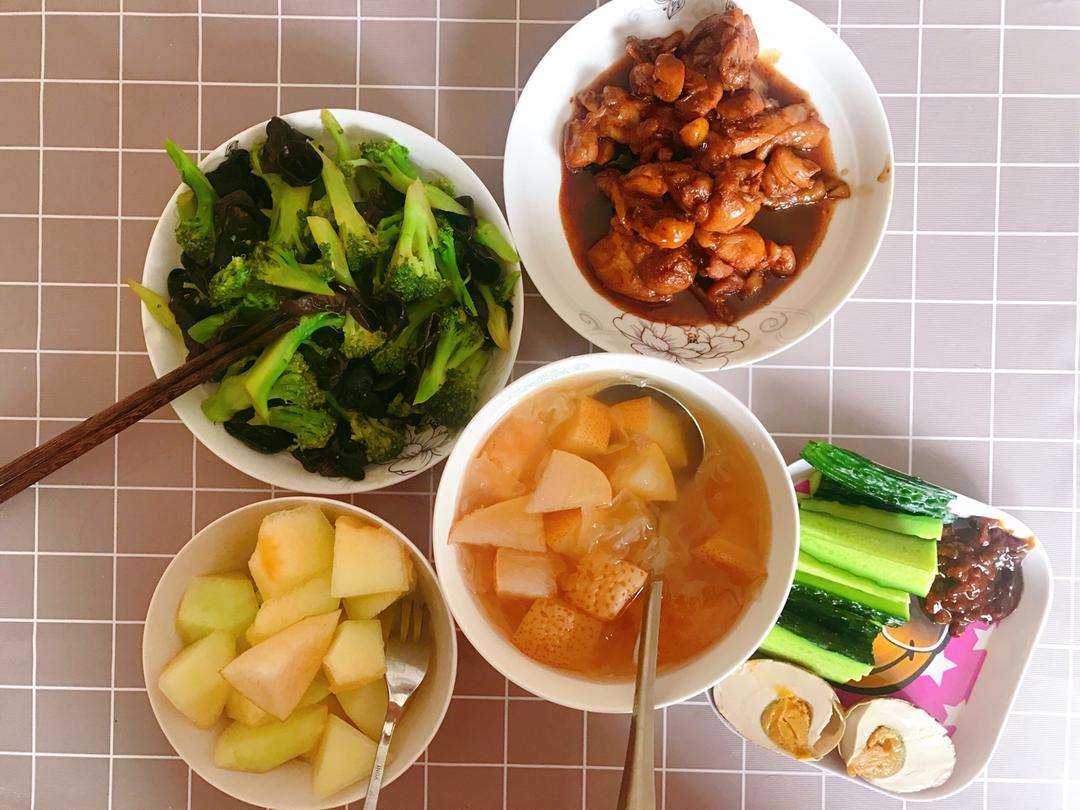 黑椒鸡腿饭