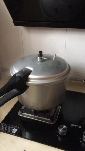 高压锅炖牛肉的做法 步骤19