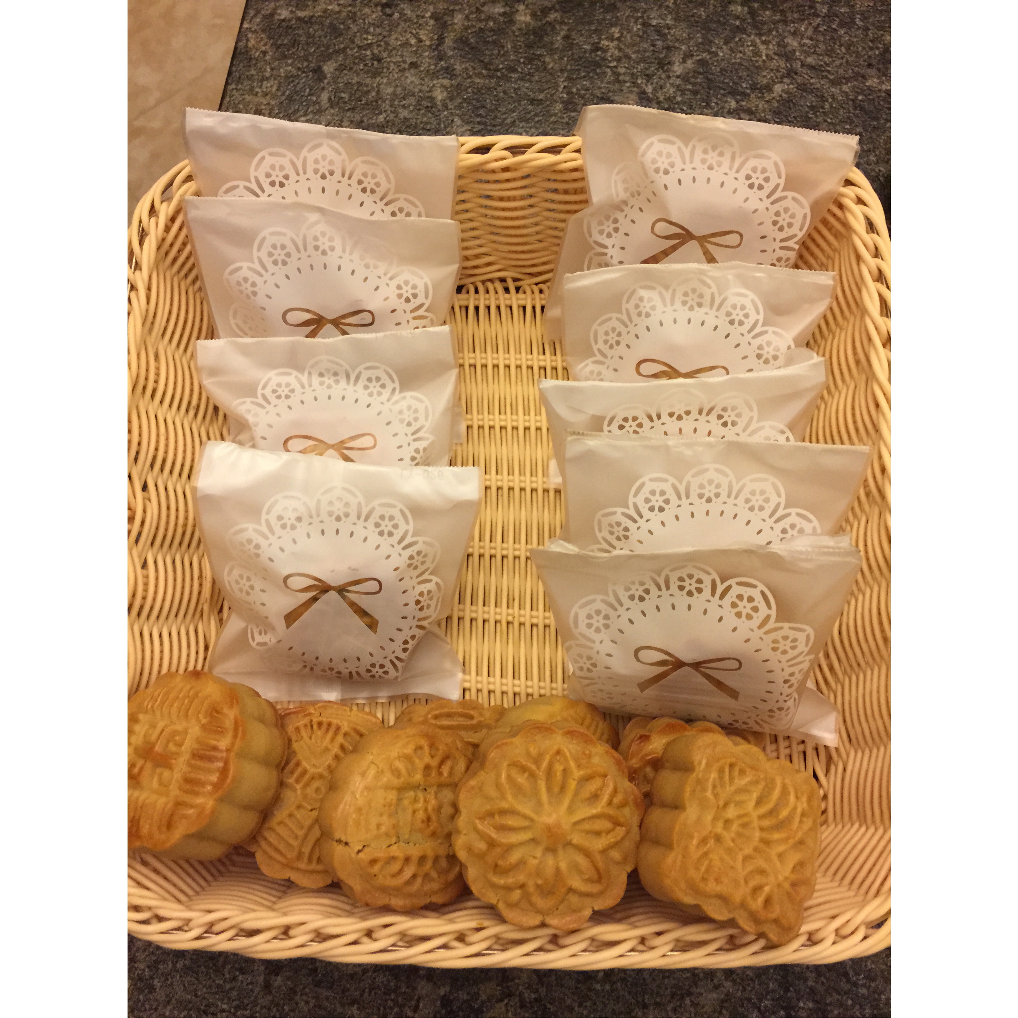 广式豆沙月饼