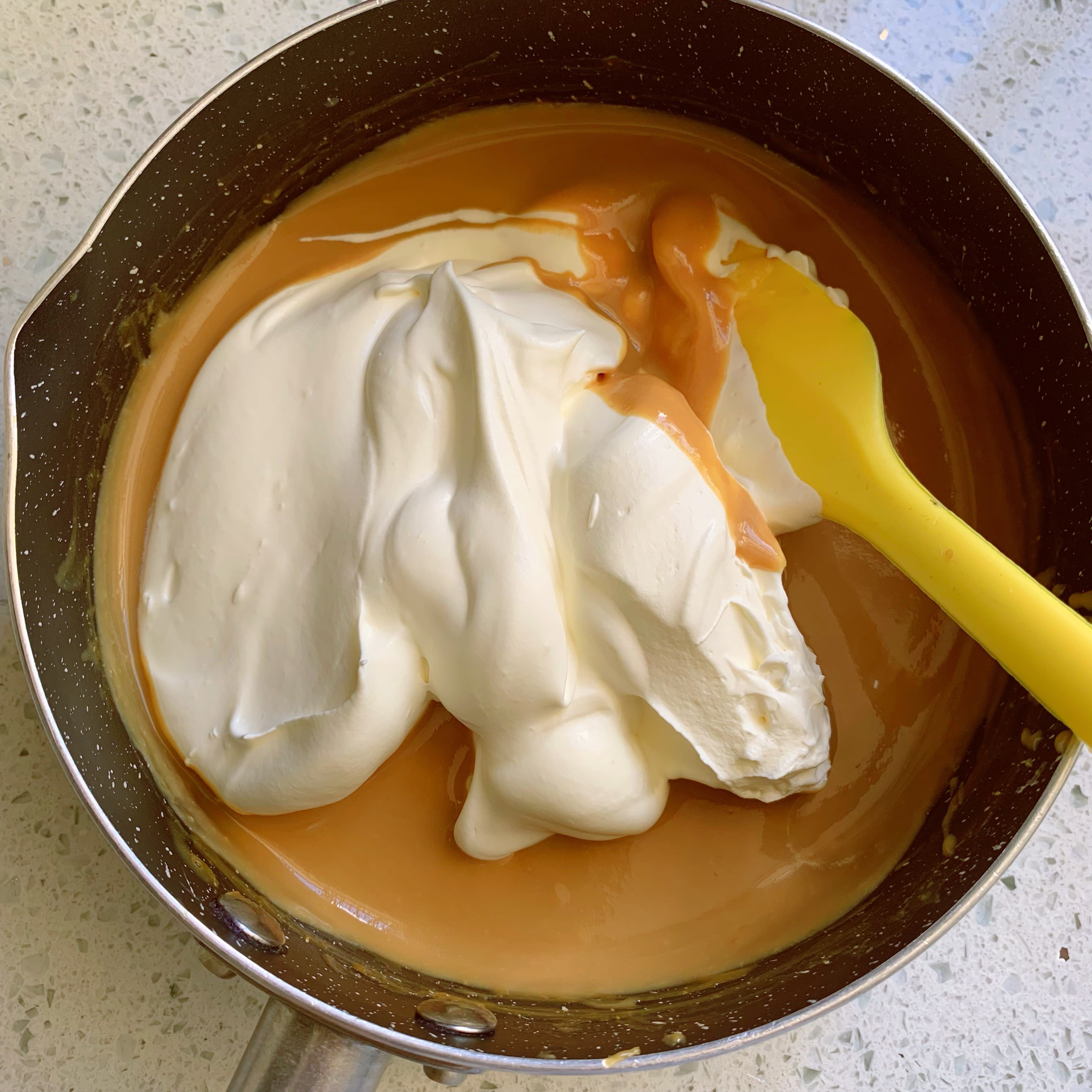 雪脆片焦糖冰淇淋🍦｜无冰渣｜奶香丝滑的做法 步骤12