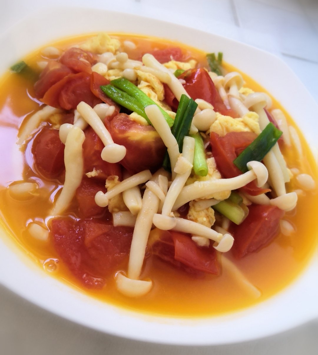 番茄炒海鲜菇图片