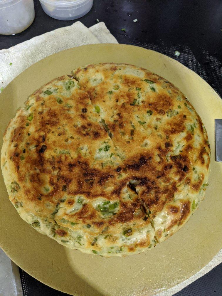 手不沾面做发面大饼