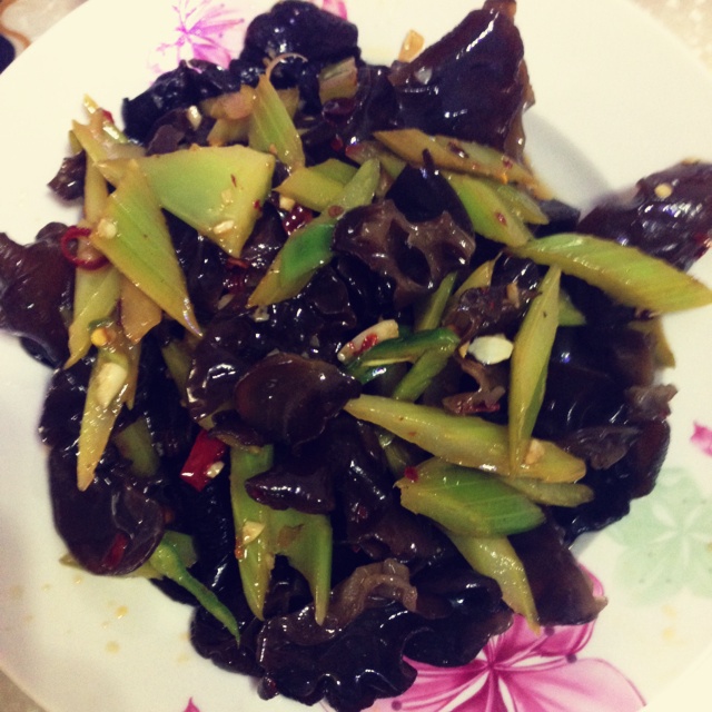 凉拌黑木耳