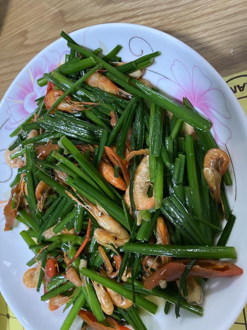 韭菜花炒河虾