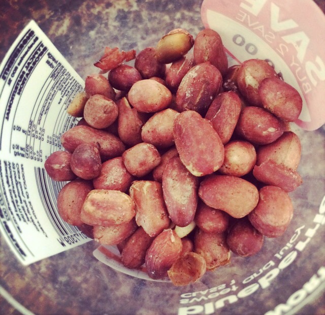 简易微波炉椒盐脆皮花生