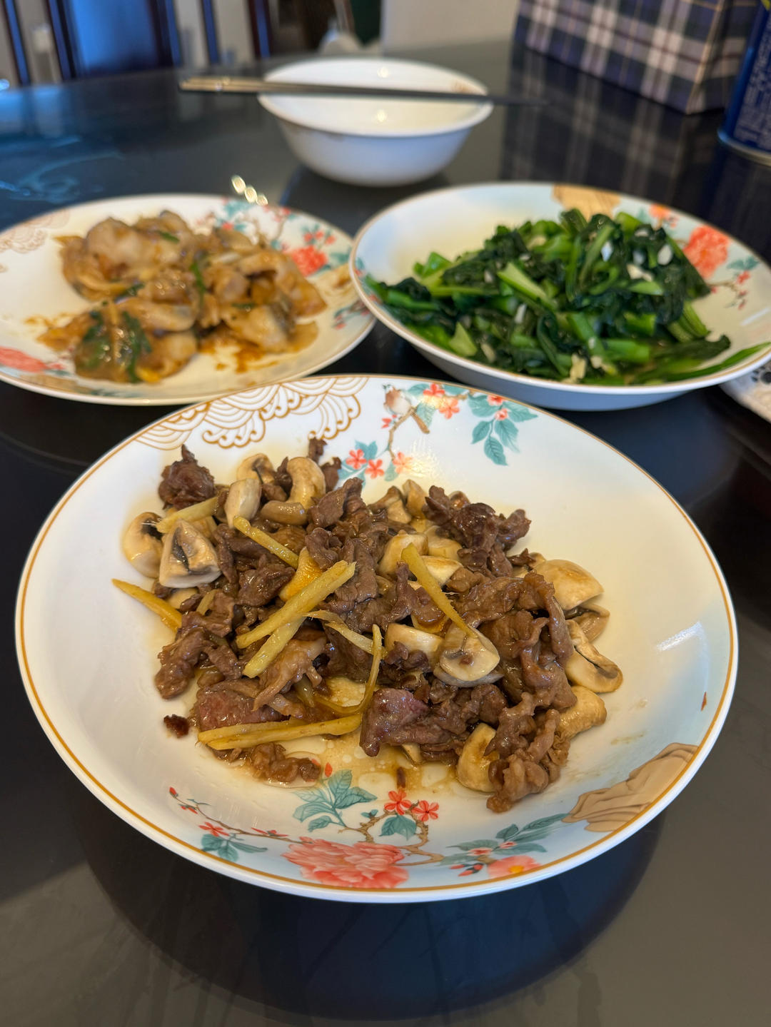 平底锅炒白蘑菇吊龙