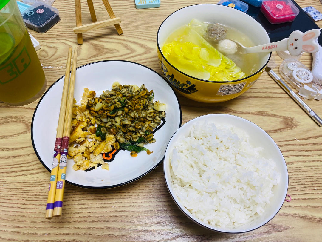 九层塔炒薄壳米（海瓜子肉）