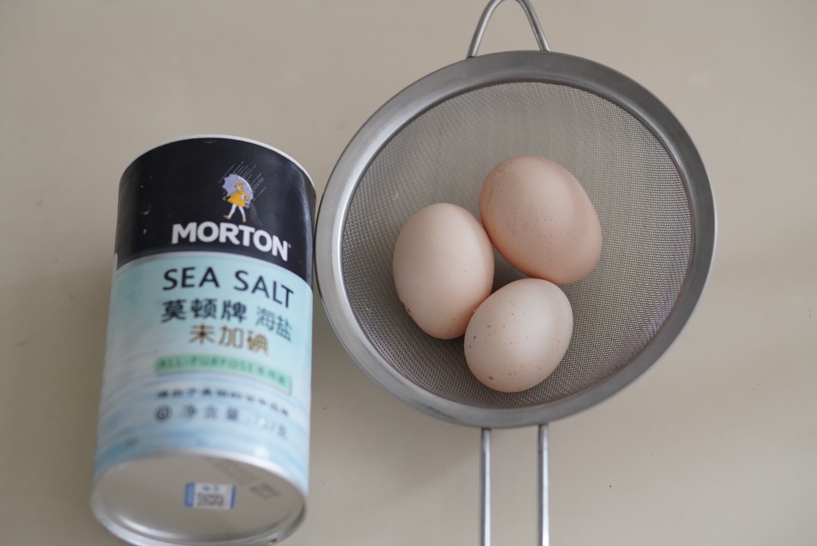十分钟快手早餐—零失败的日式软嫩蒸蛋的做法 步骤1