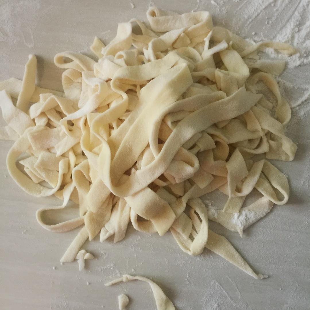 鸡蛋手擀面