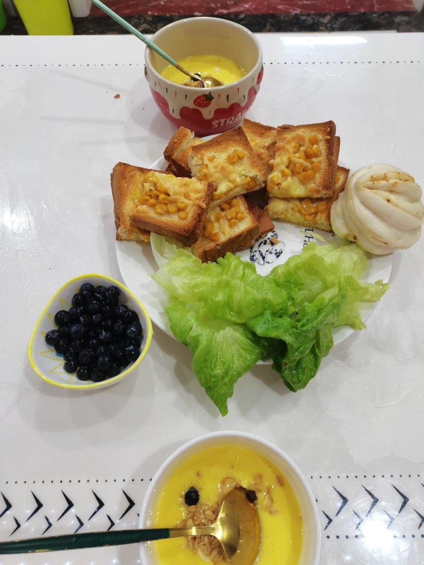 玉米芝士吐司