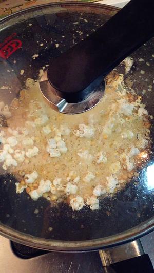 炒锅版焦糖爆米花的做法 步骤8