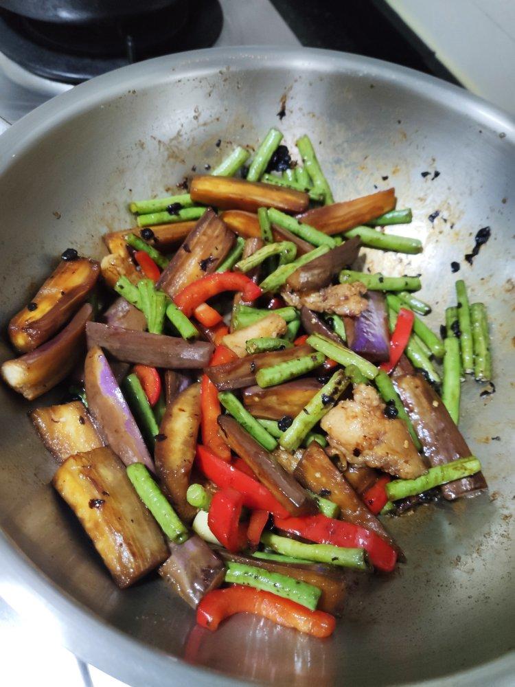 豆角烧茄子
