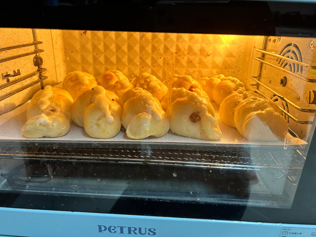 一口爆汁肠仔包                          超松软超好吃