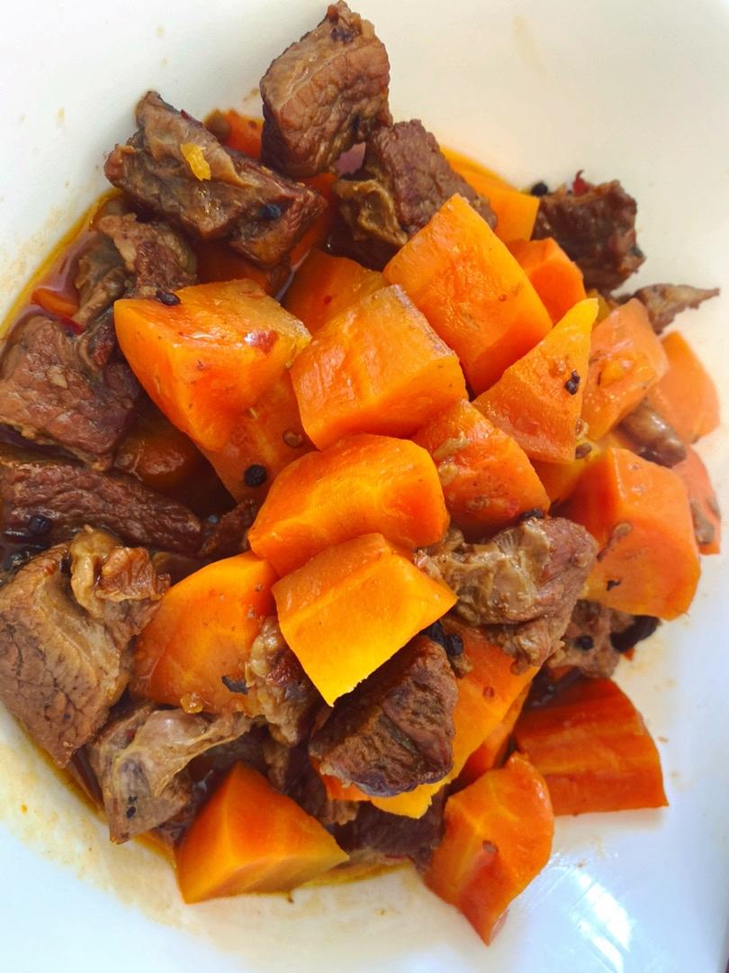 红萝卜炖牛肉-六月香葱伴侣版