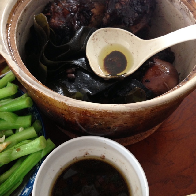 健身辣妈朱万琳做的牛骨海带汤