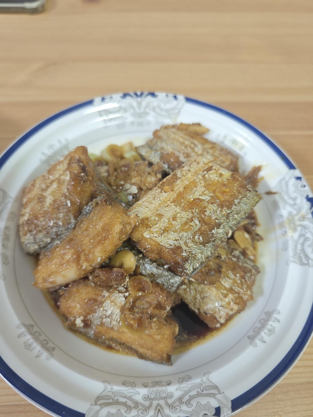 游闪电做的红烧刀鱼