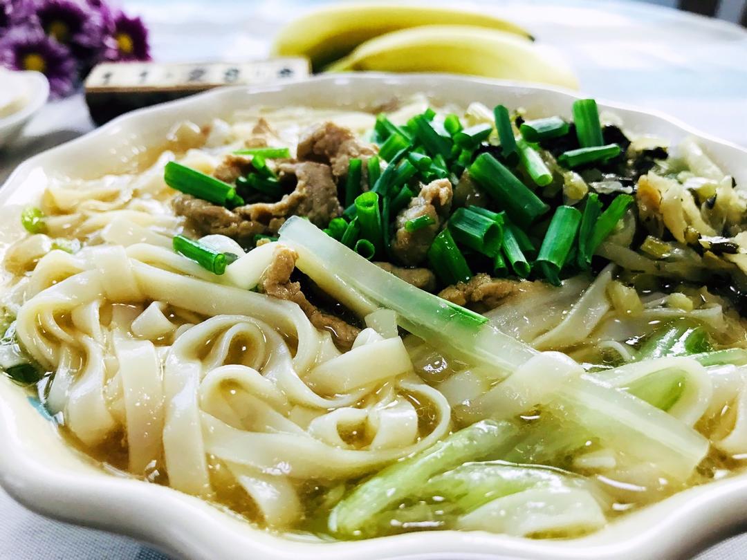 酸菜肉丝面