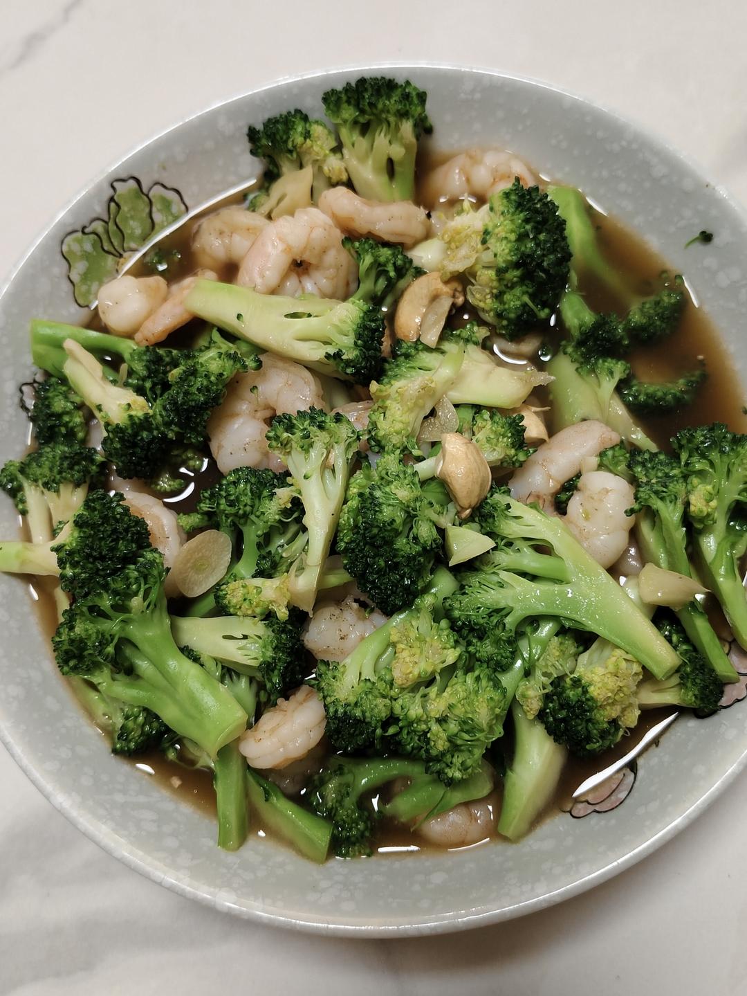 腰果虾仁炒西兰花