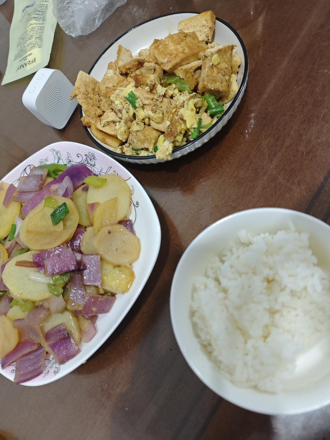 红烧土豆片