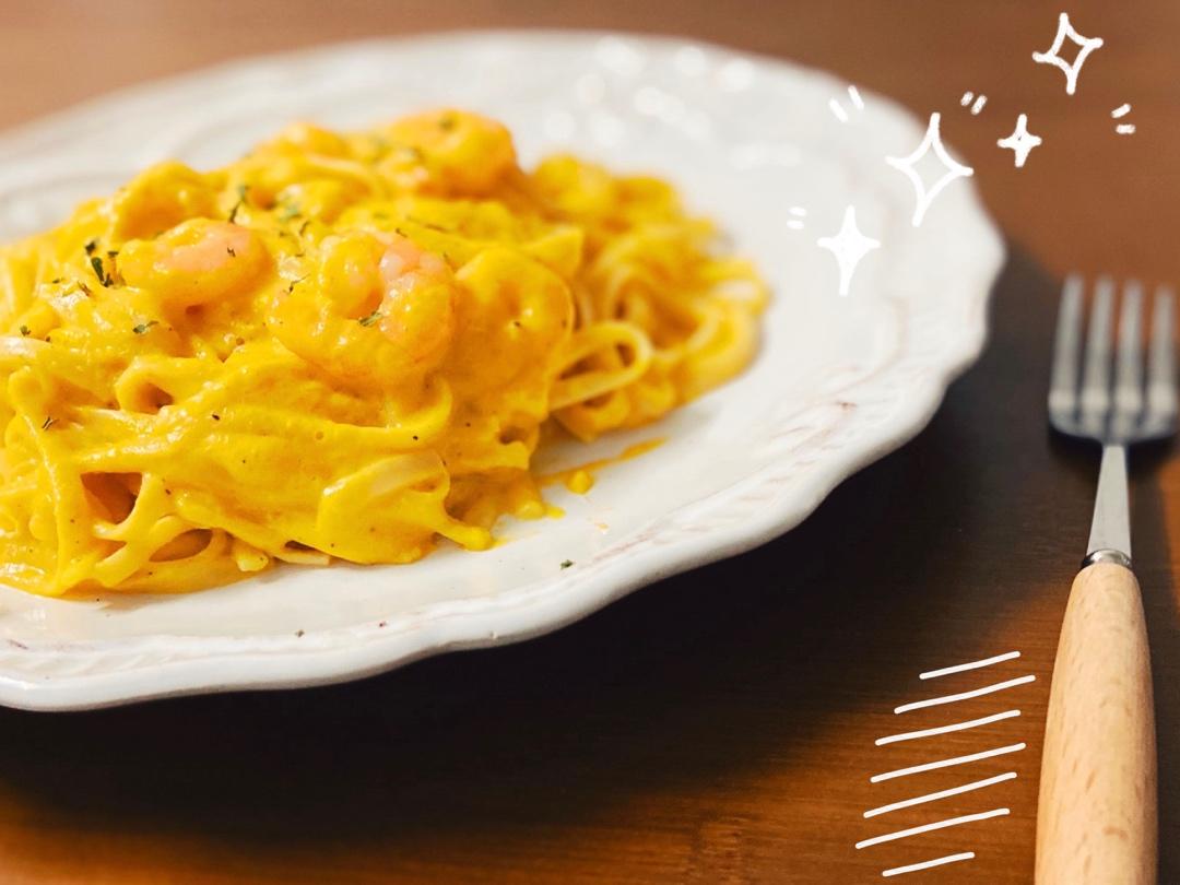 奶香南瓜火腿意面