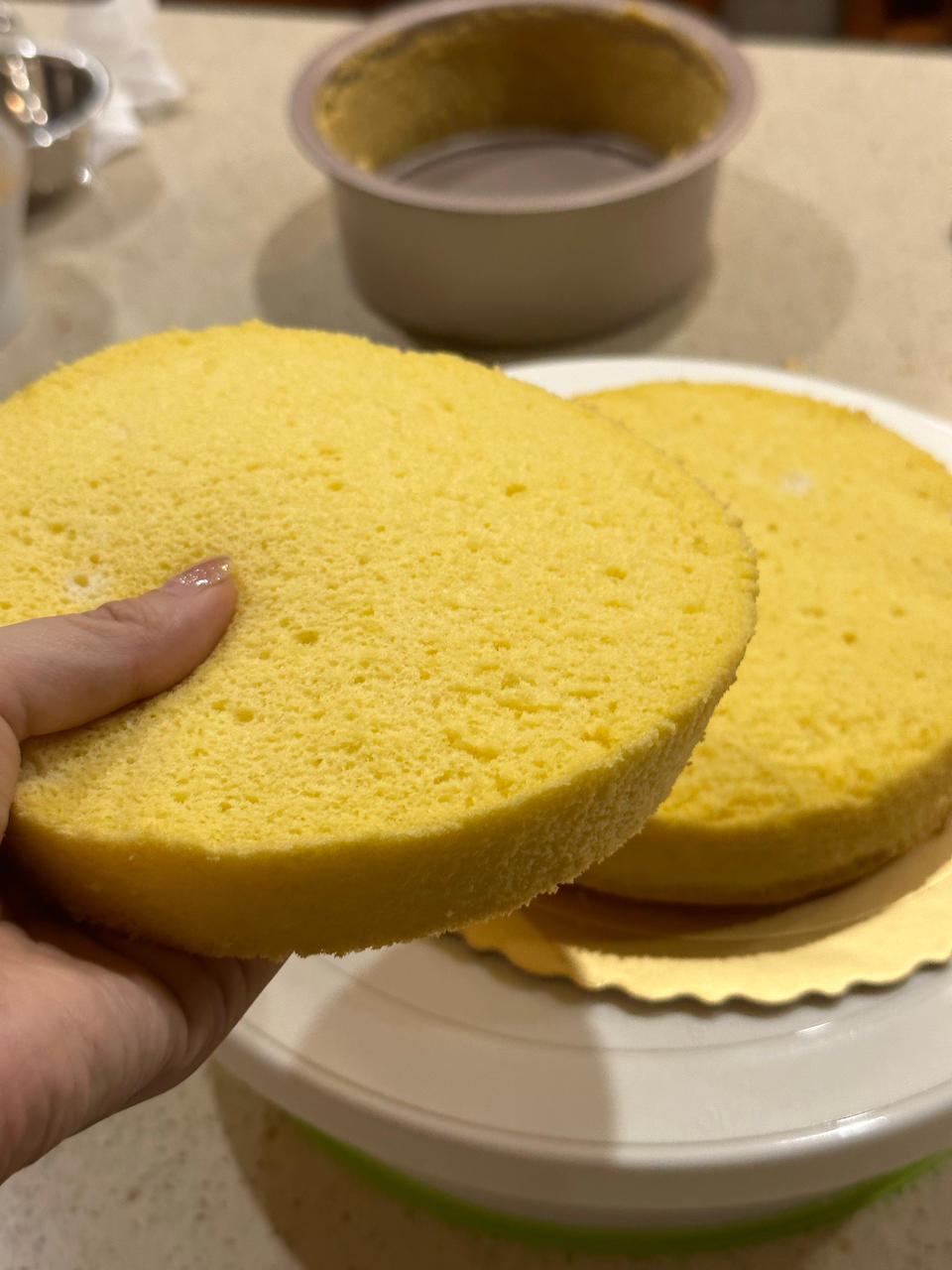 6寸基础版戚风蛋糕胚（附上我做的黄金果生日蛋糕）