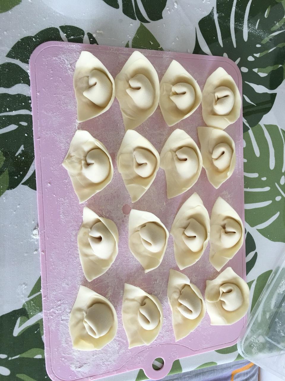 元宝馄饨的包法