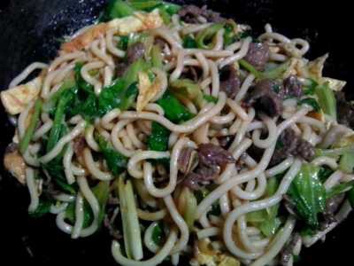 牛肉鸡蛋炒乌冬