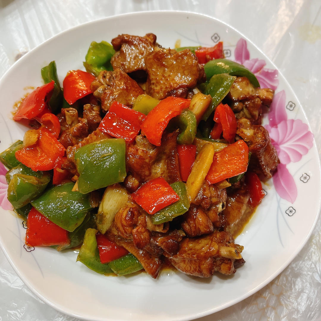 广式三杯鸡 肉香味浓 做法简单