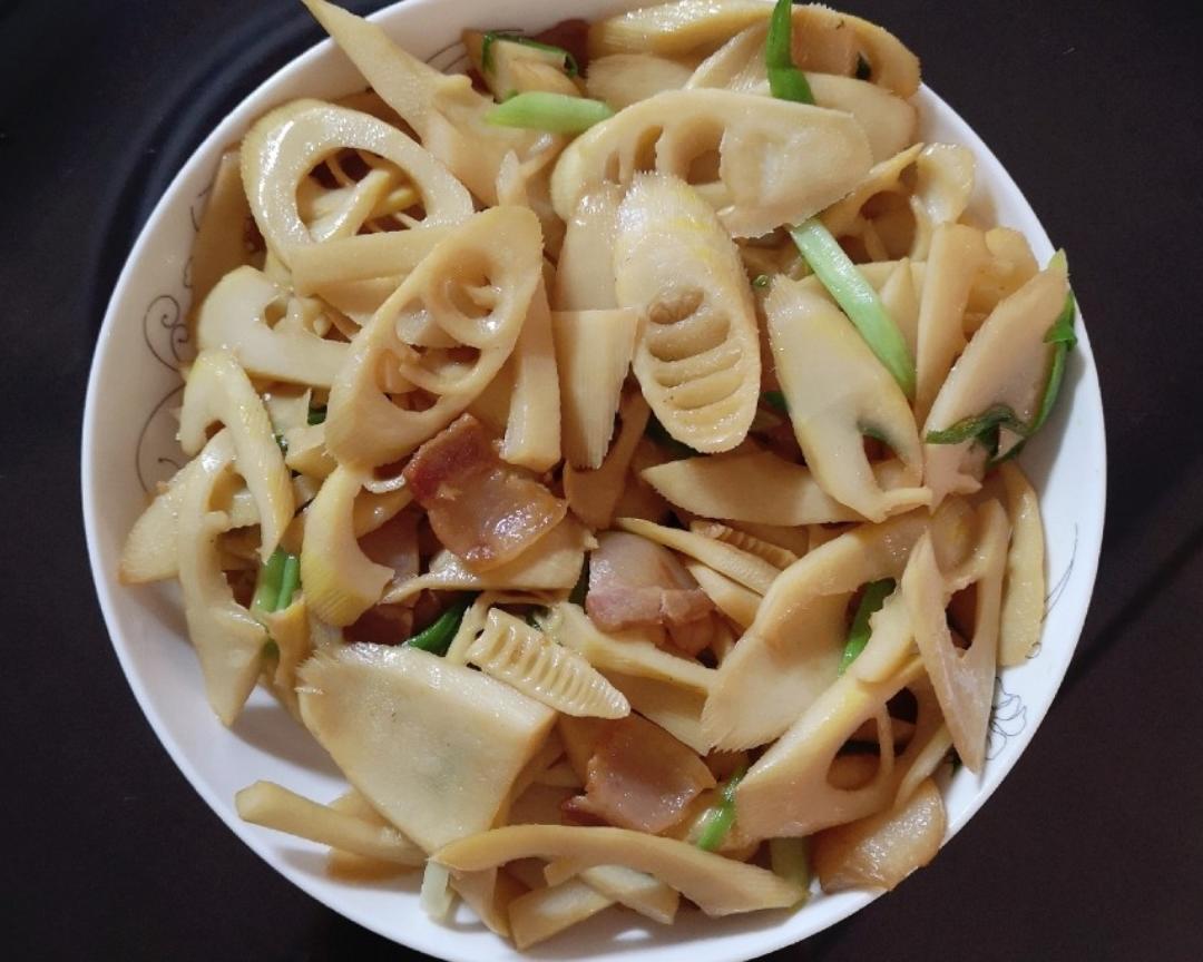 咸肉炒春笋的做法