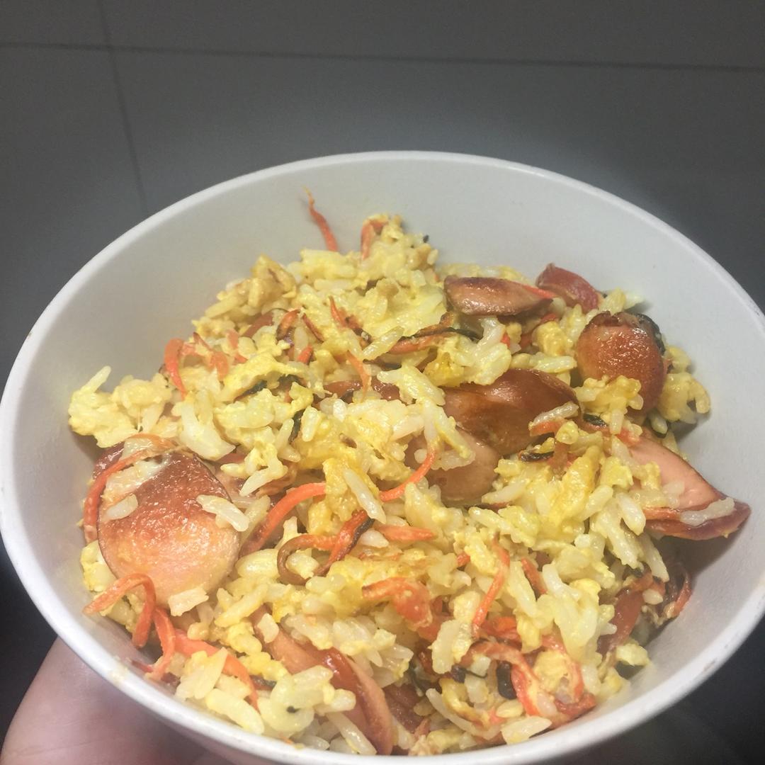 红萝卜鸡蛋炒饭