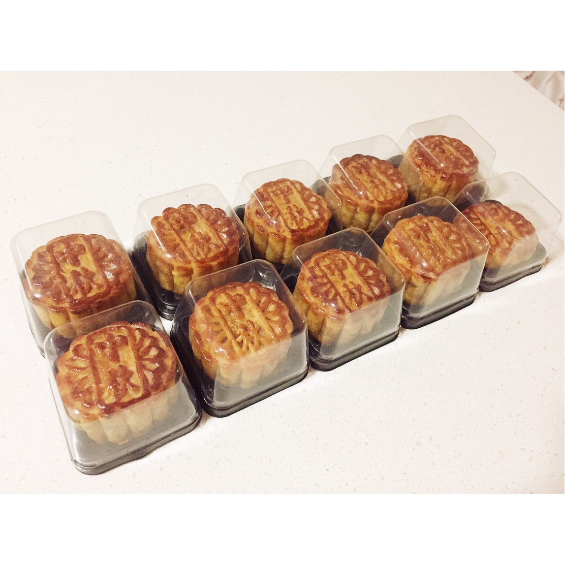 广式月饼——蛋黄莲蓉月饼