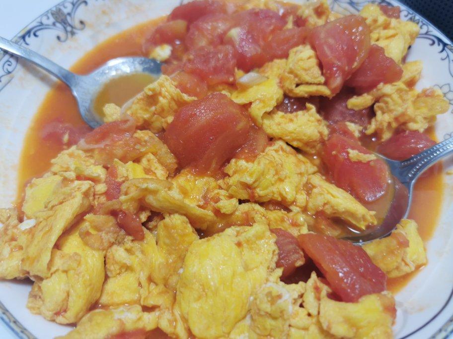 西红柿炒鸡蛋时，多加这一步，鸡蛋香嫩又入味